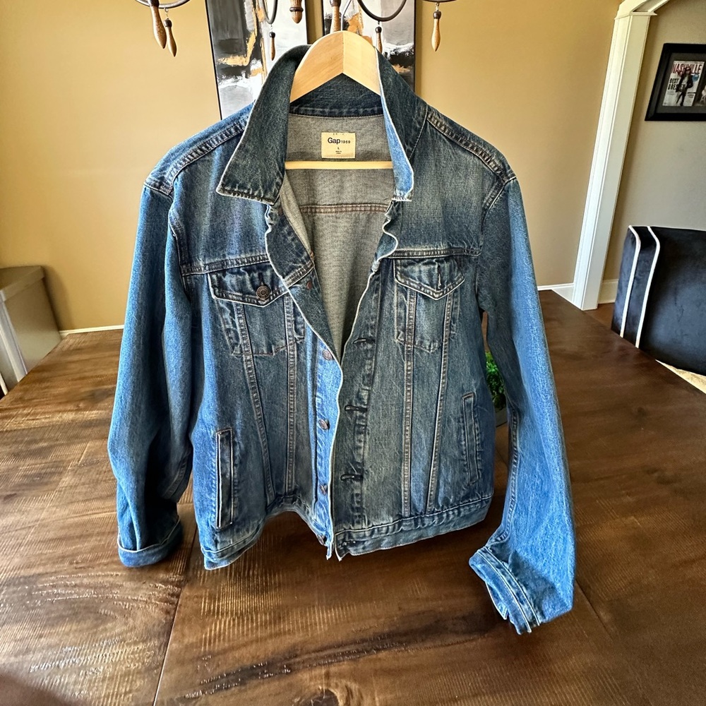Gap Men’s Denim Jacket Size L